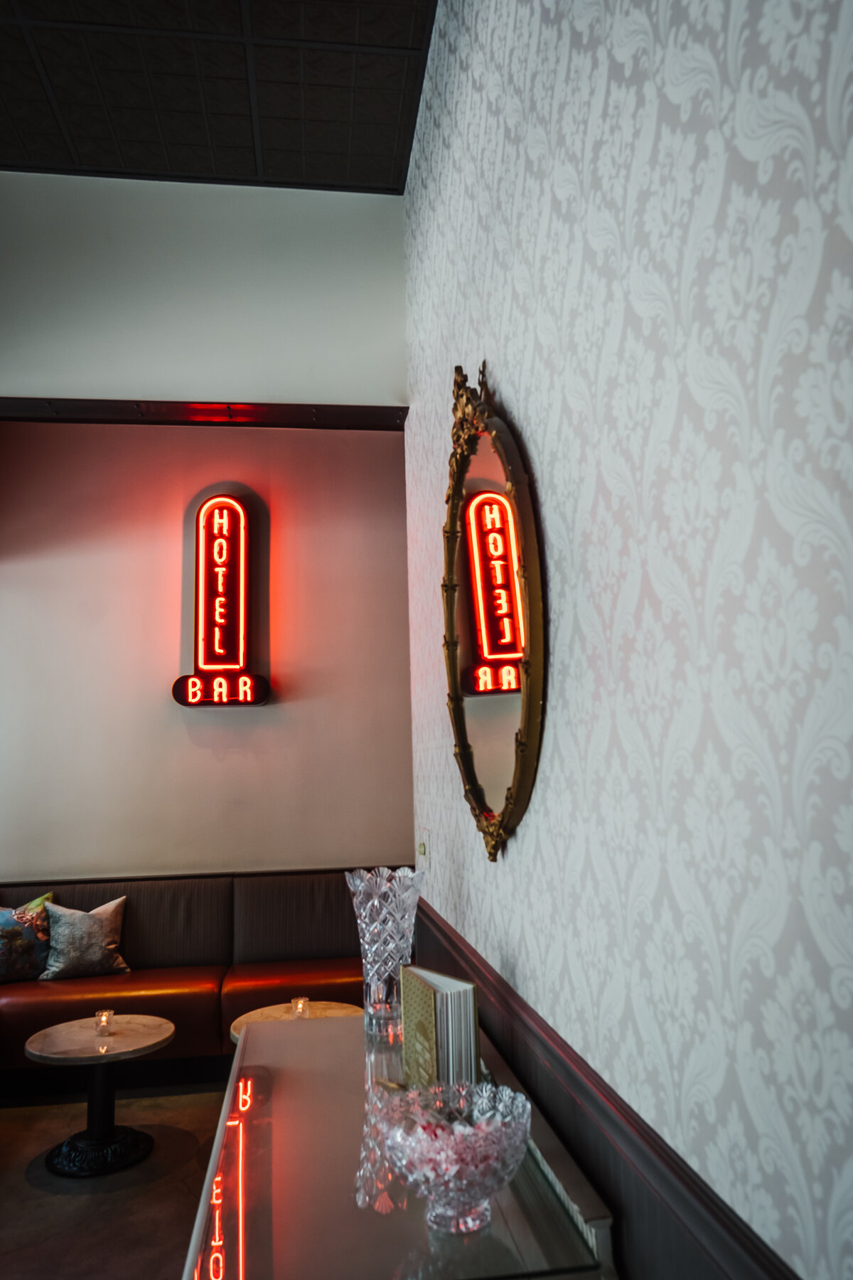 2018 Hotel Bar Interiors-14