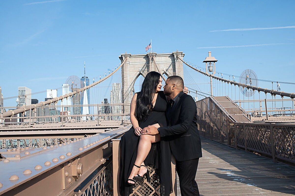 Brooklyn-Bridge-engagement-2