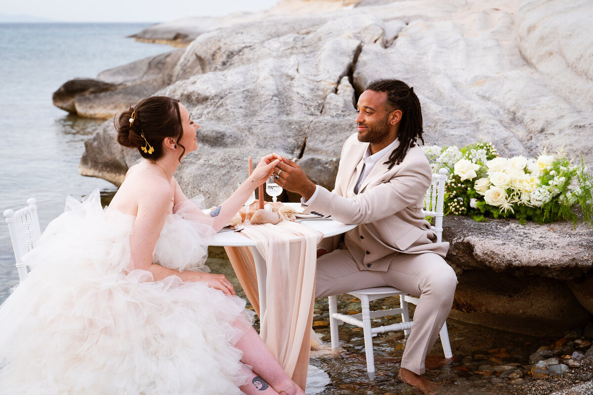 GREECE-ELEOPEMENT-MANDRAKIA-BRIDE-GROOM-photography-24