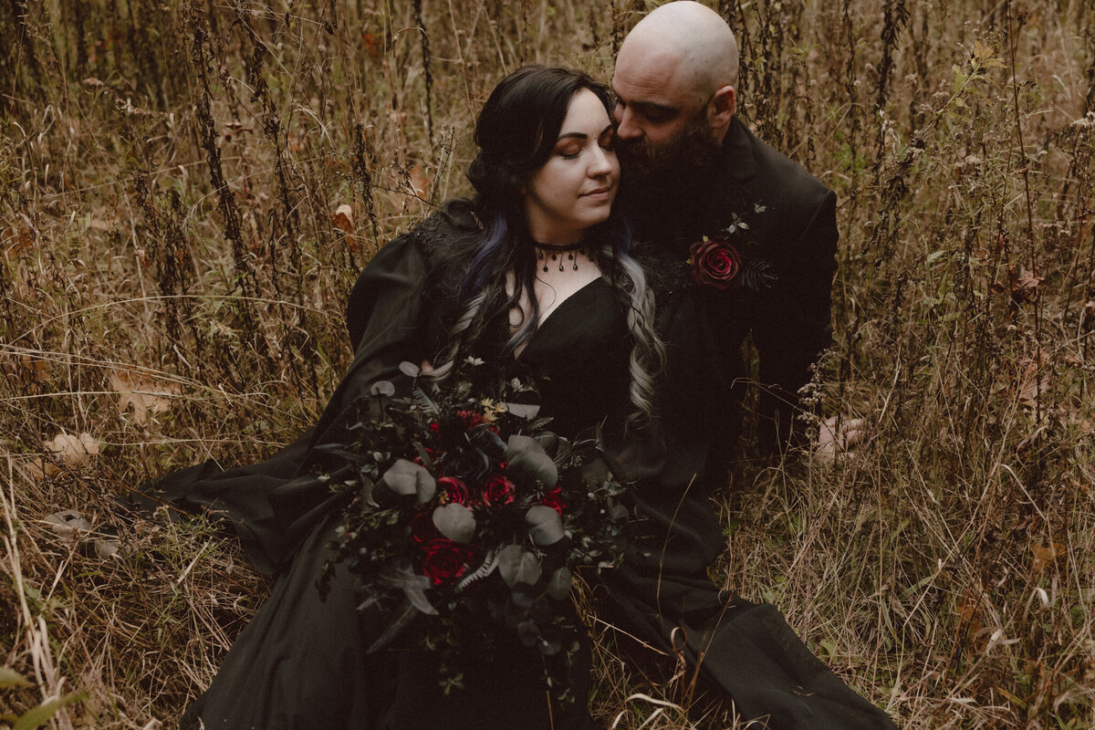 friday13-october-black-wedding-dress-539