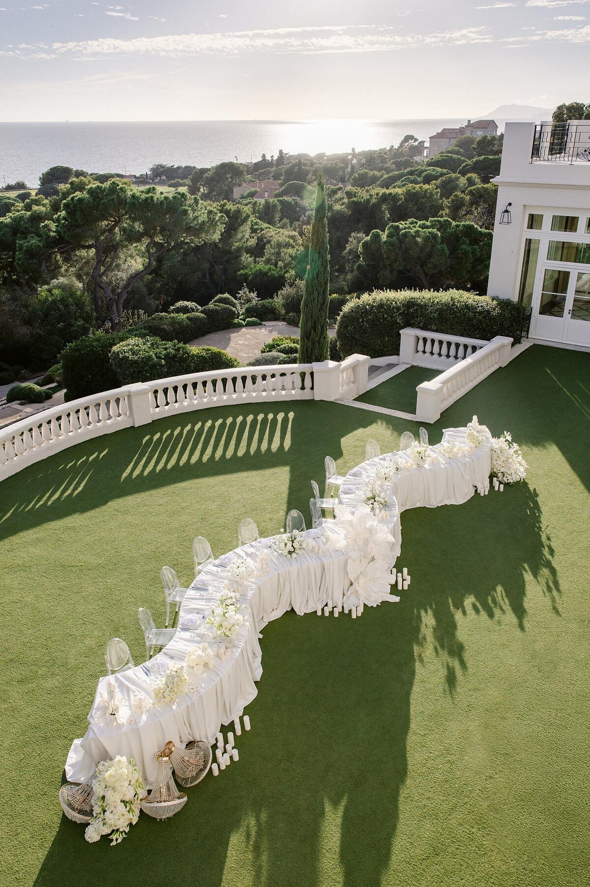 fashion-modern-candid-timeless-wedding-photographer-european-5