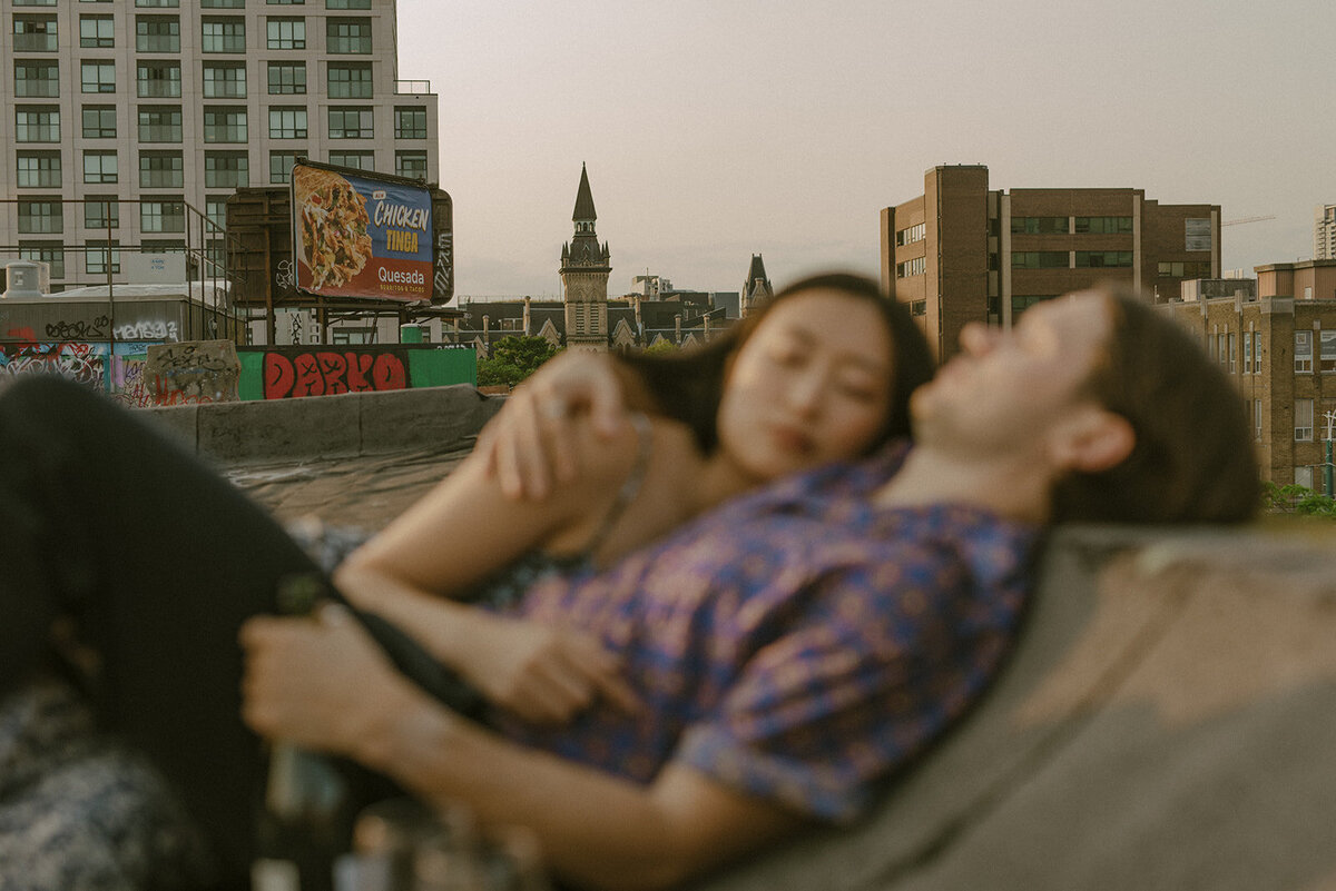 a-toronto-rooftop-engagement-session-downown-romatic-carefree-candid-authentic-2410
