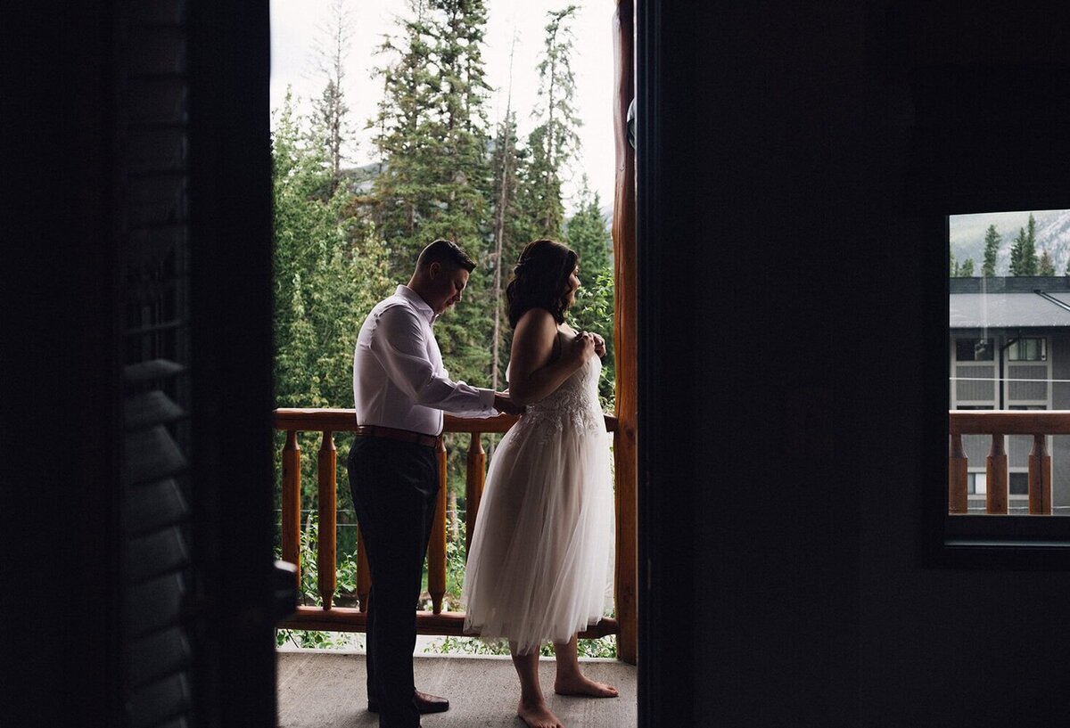 Alberta elopement and micro-wedding galleries by Allie Knulls Photography