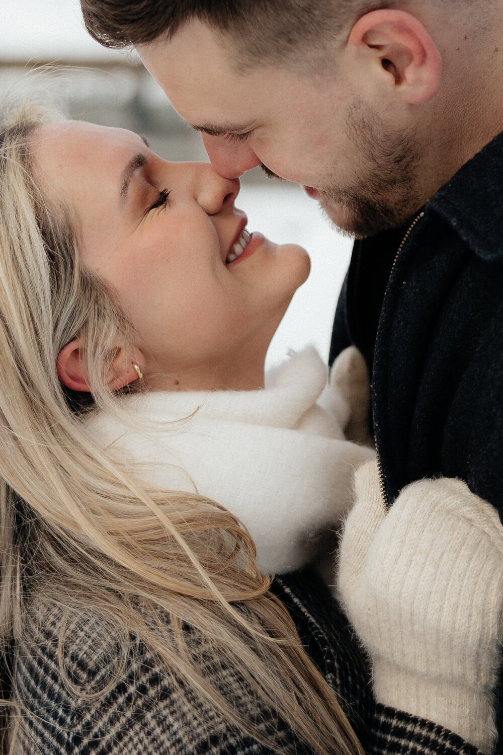 Buffalo-Snowy-Winter-Engagement-Session-3