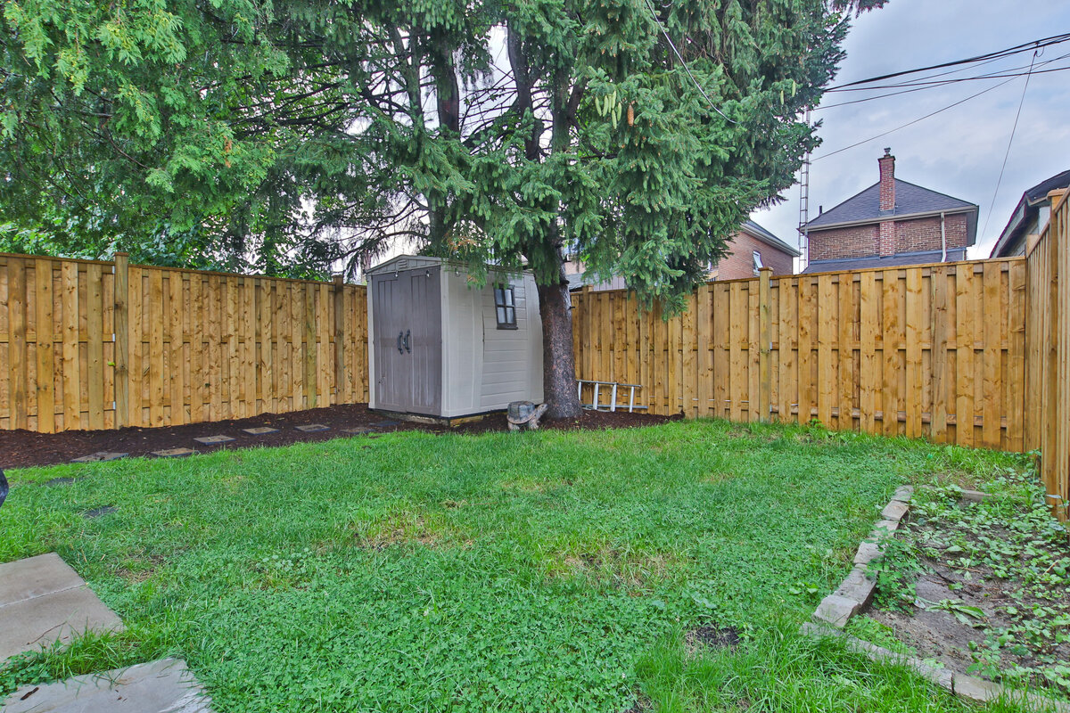 033_Backyard