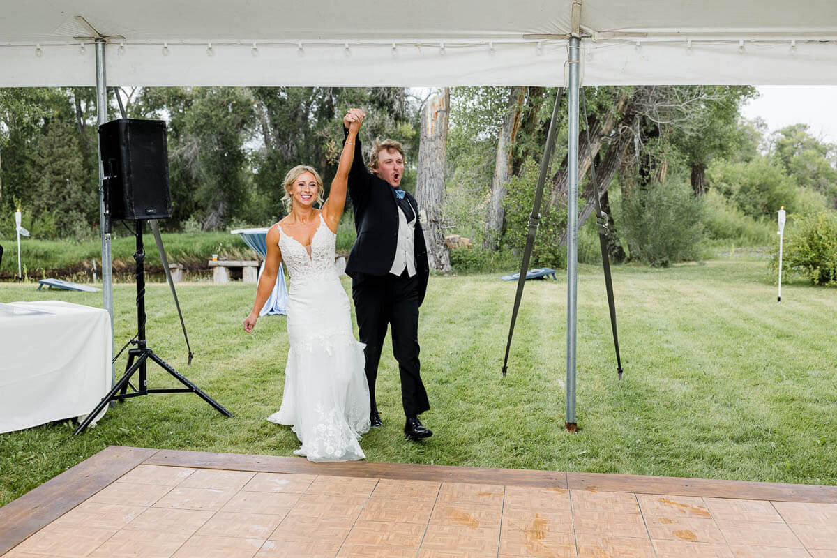saratoga-wyoming-wedding-venue-greenwoods_4