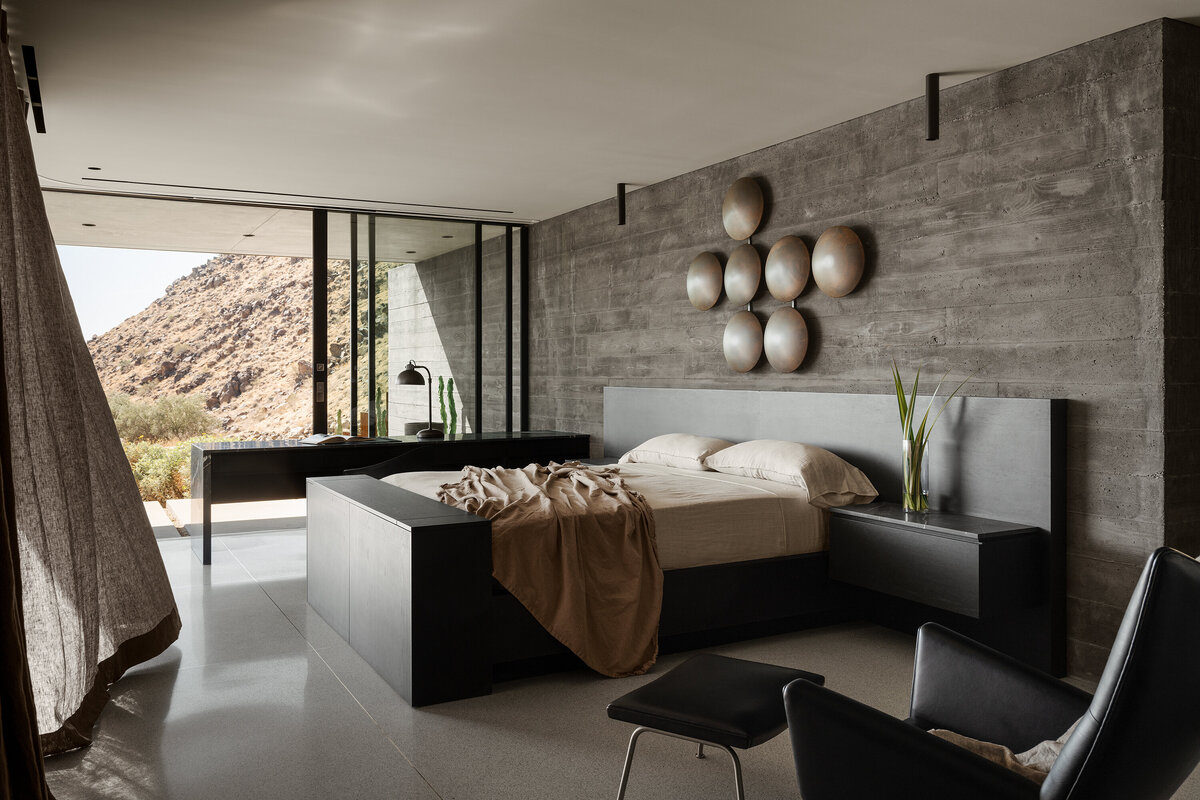 Palm Springs architect designed indoor outdoor living area in Desert Palisades.
