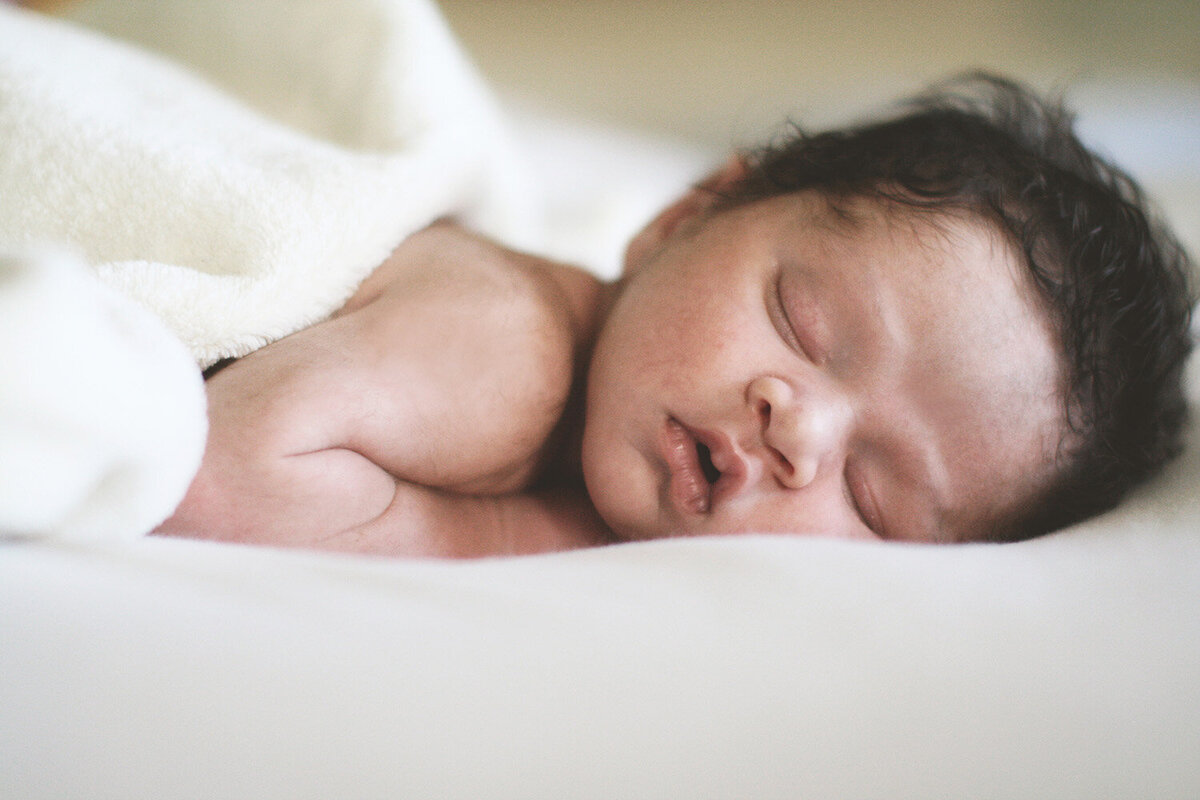 Natural newborn portrait in San Francisco — simple and authentic baby photography

