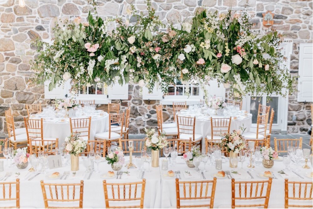 083_appleford-estate-wedding_flowers-suspension_wedding-flowers