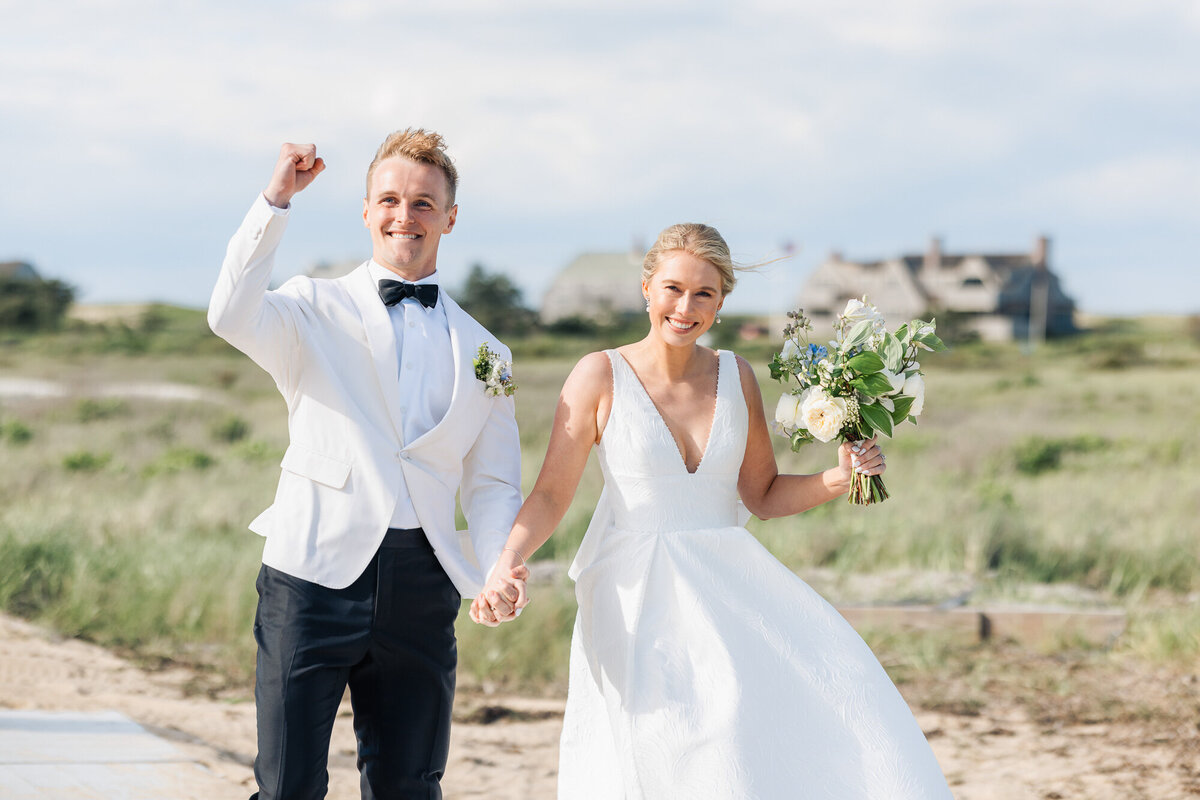 June-Wauwinet-Toppers-Beach-Wedding-024