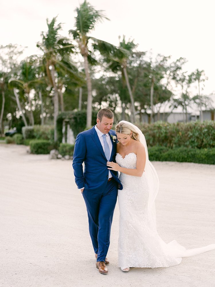 Sarah+&+John+Wedding+Previews+_+Lauren+Galloway+Photography-36