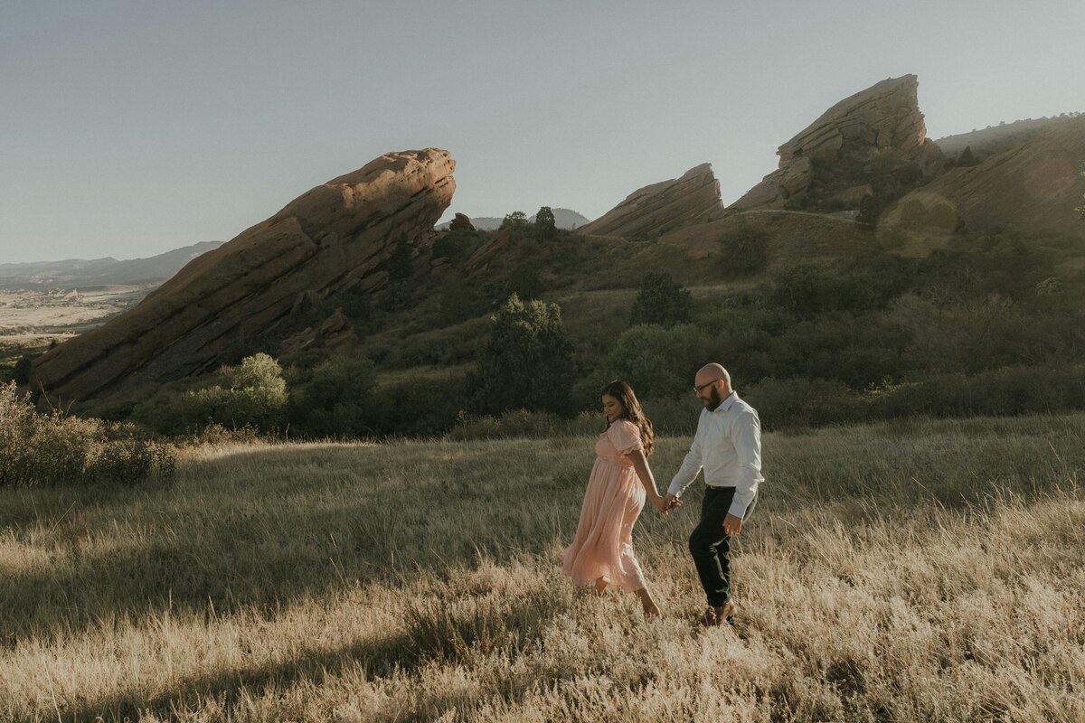 andres-molina-hqCr9nTrRnY-unsplash