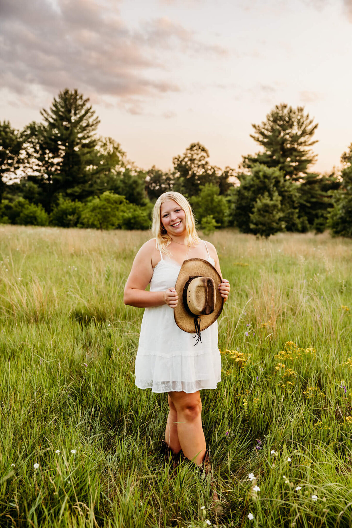 Green Bay Senior Photographer | Ashley Kalbus Photography Green Bay Senior Photographer | Ashley Kalbus Photography