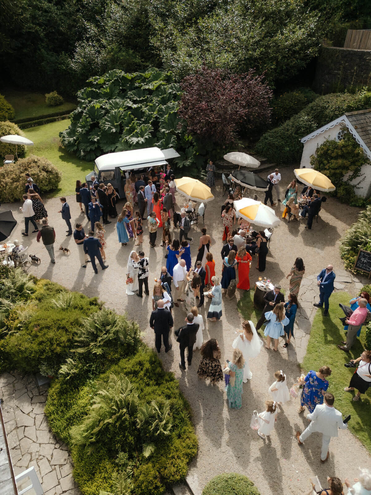 modern-chic-garden-wedding-wicklow