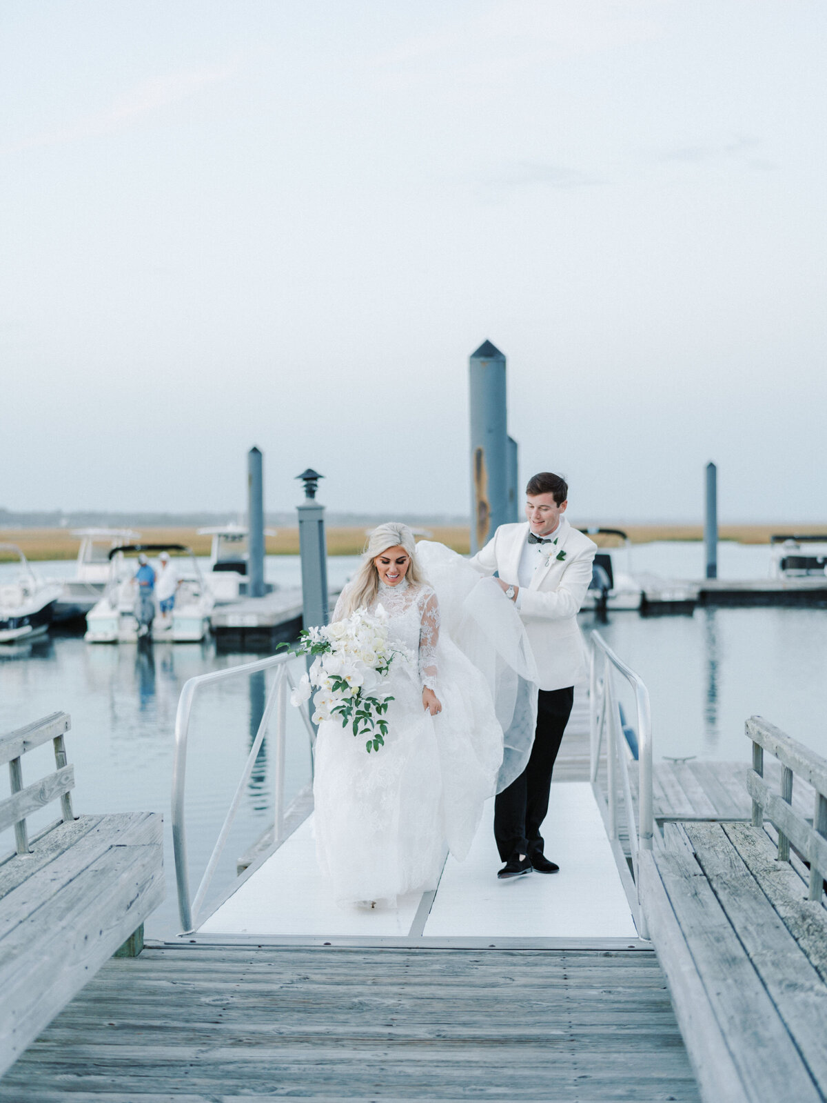 figure-eight-island-yacht-club-wedding-094