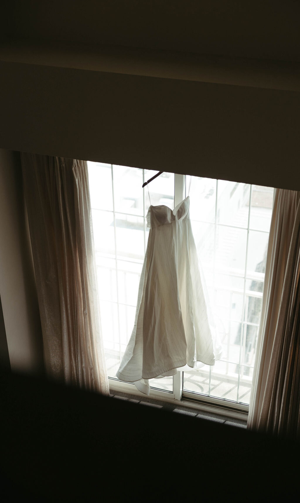 Emily-Hayter-Wedding-Photography-Getting-Ready7460