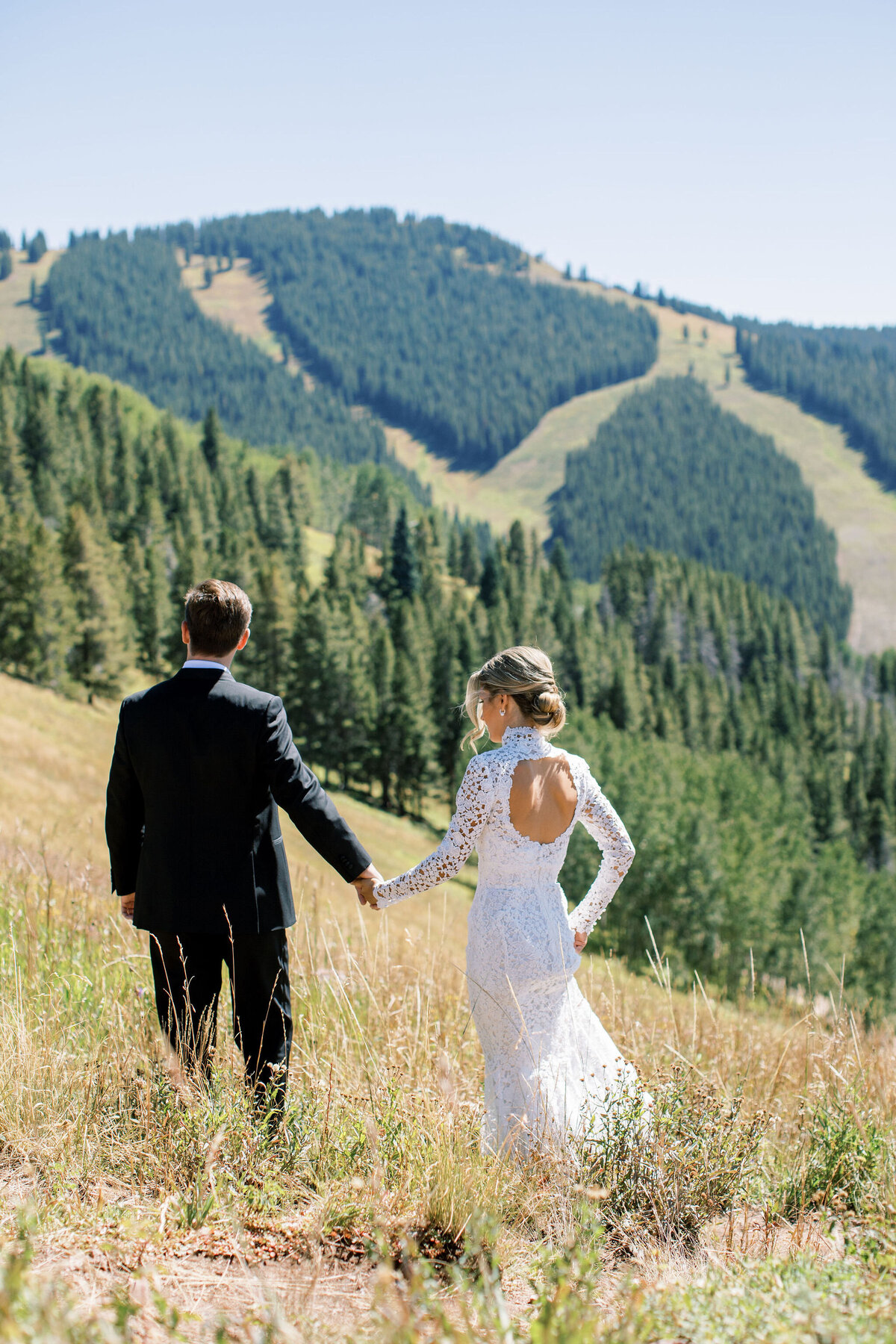 Four-Seasons-Vail-Wedding-Weekend-Kaylyn-and-Carson-Glimpse-Andrea-Stark-Photo-42