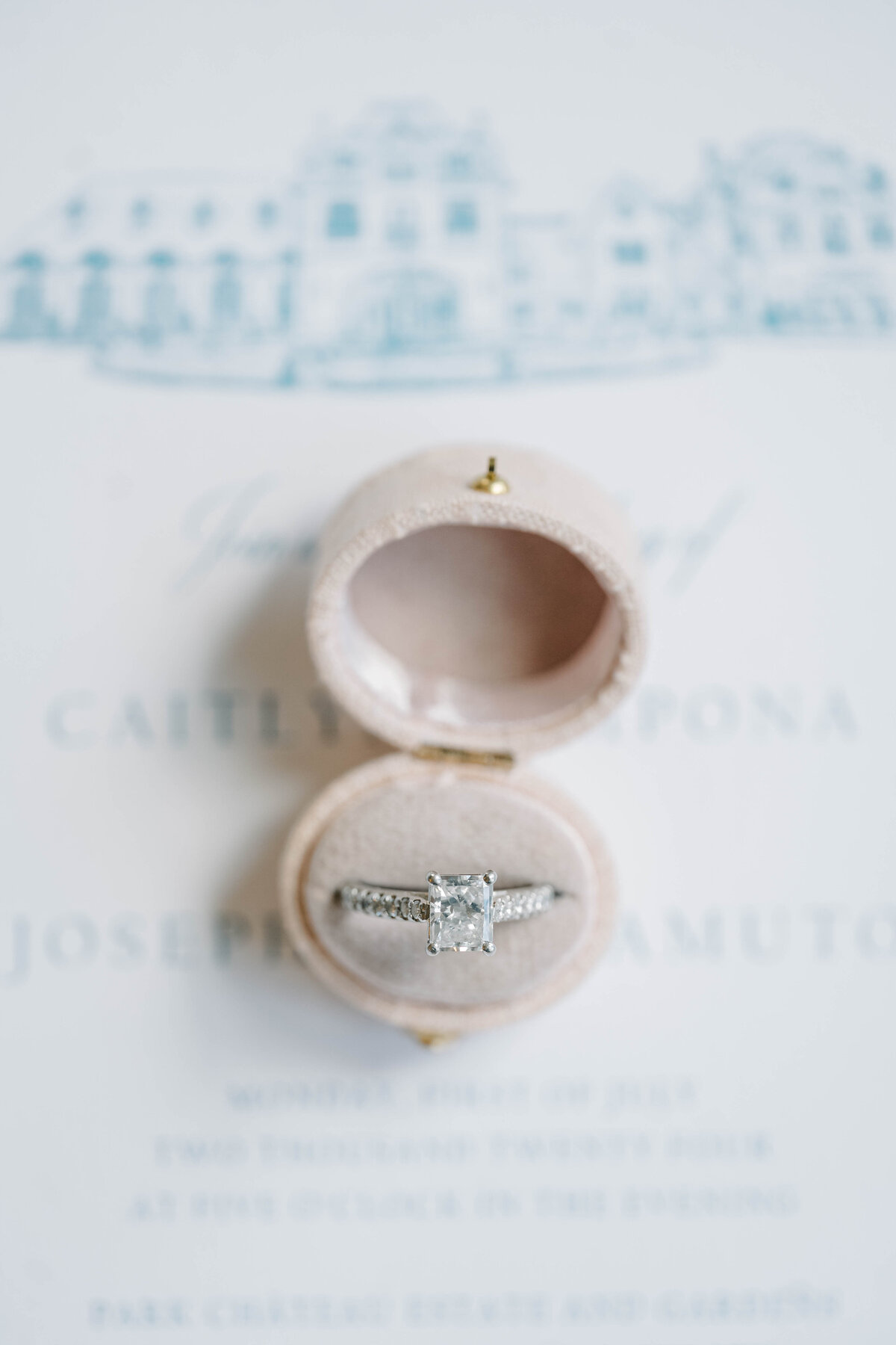 Caitlyn_and_Joe_Sneak_MTA-4