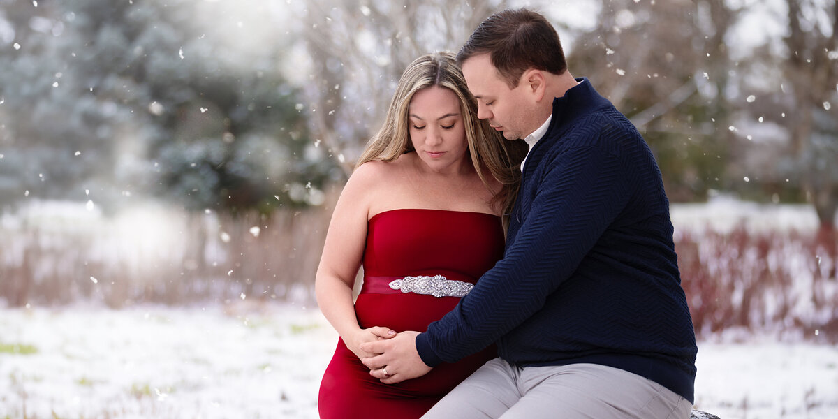 2024-03-20 - Erica Brencur's Outdoor Maternity Session (Hamilton)0033(snow)