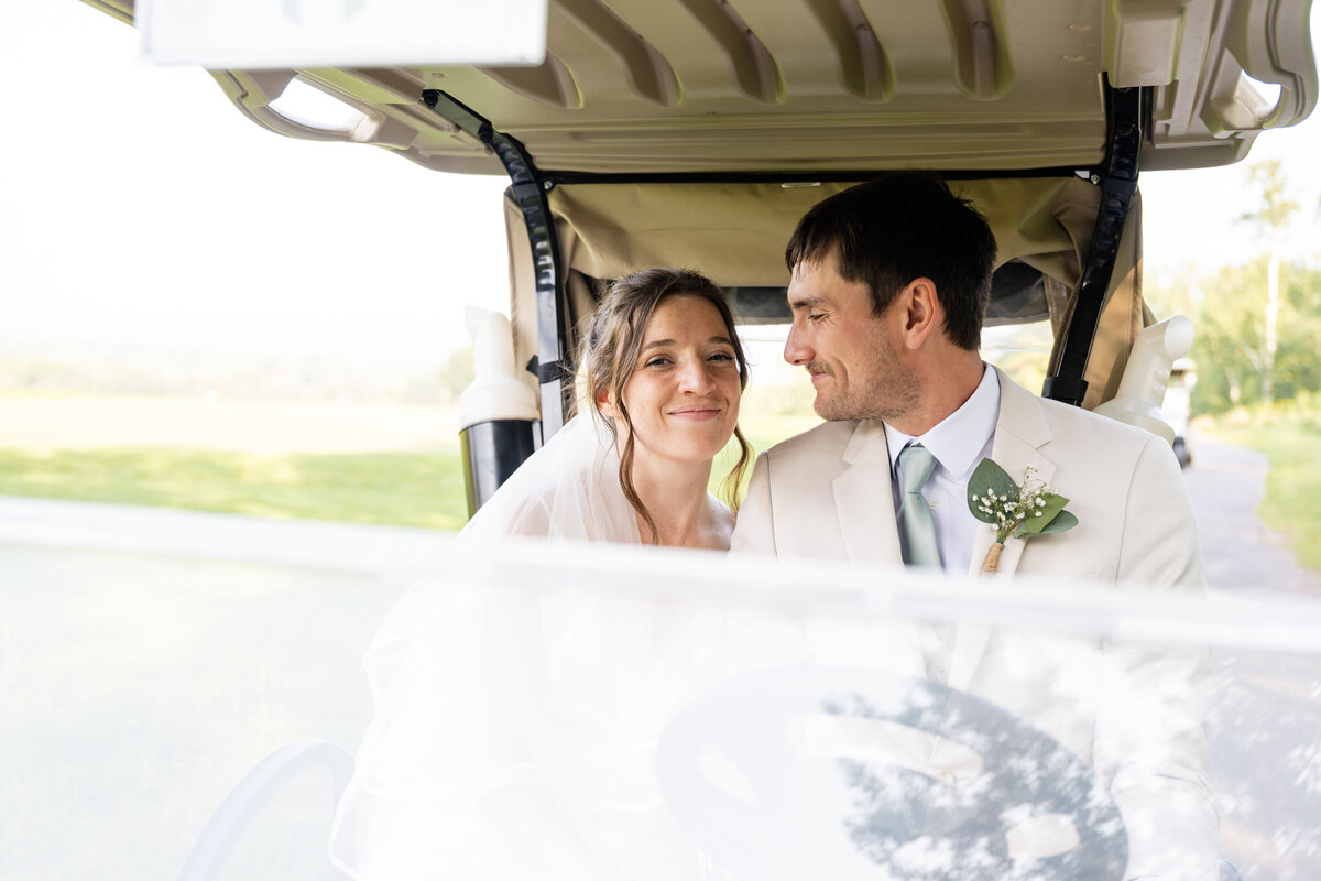 Sun-set-wedding-couple-northland-country-club-8