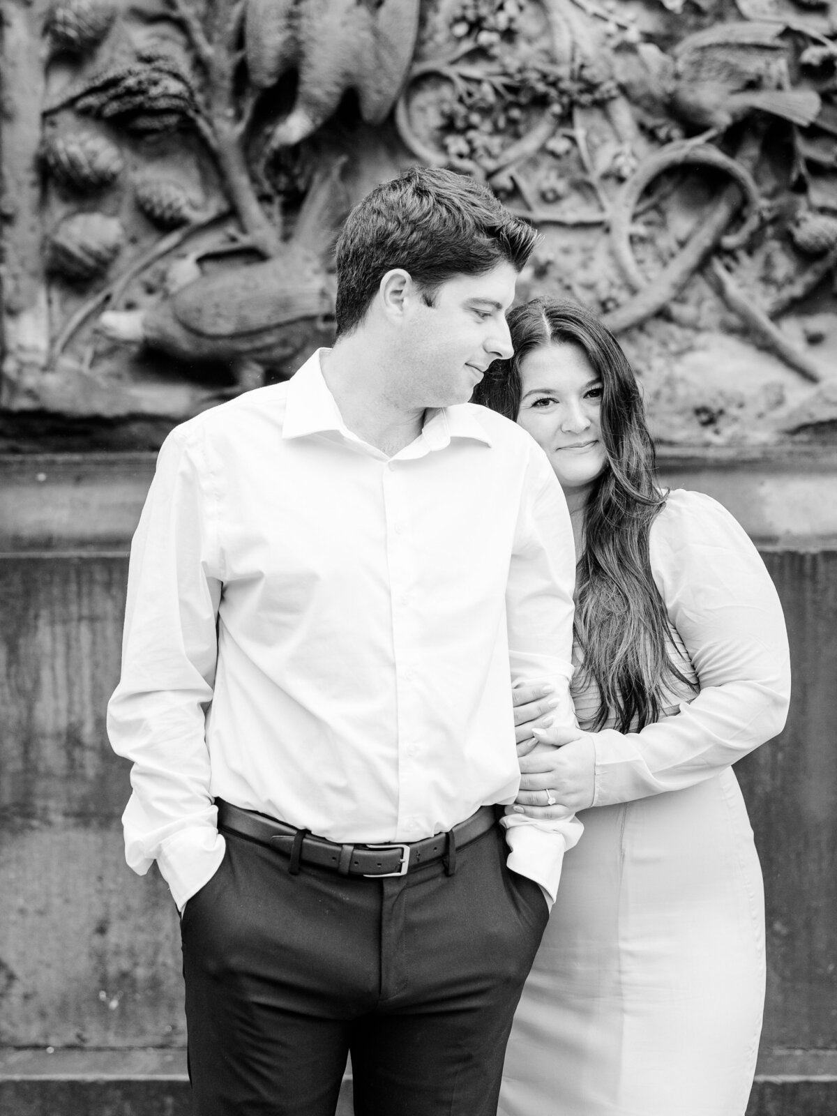 brittany-graf-photography-katie-mattingly-new-york-central-park-public-library-engagement-session-50
