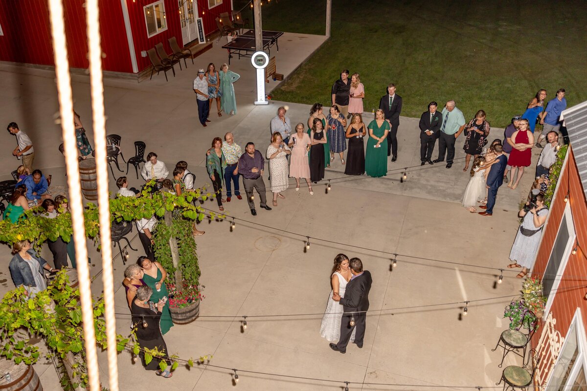 Ali & Jyles Wedding Photo - DVX11528_-min
