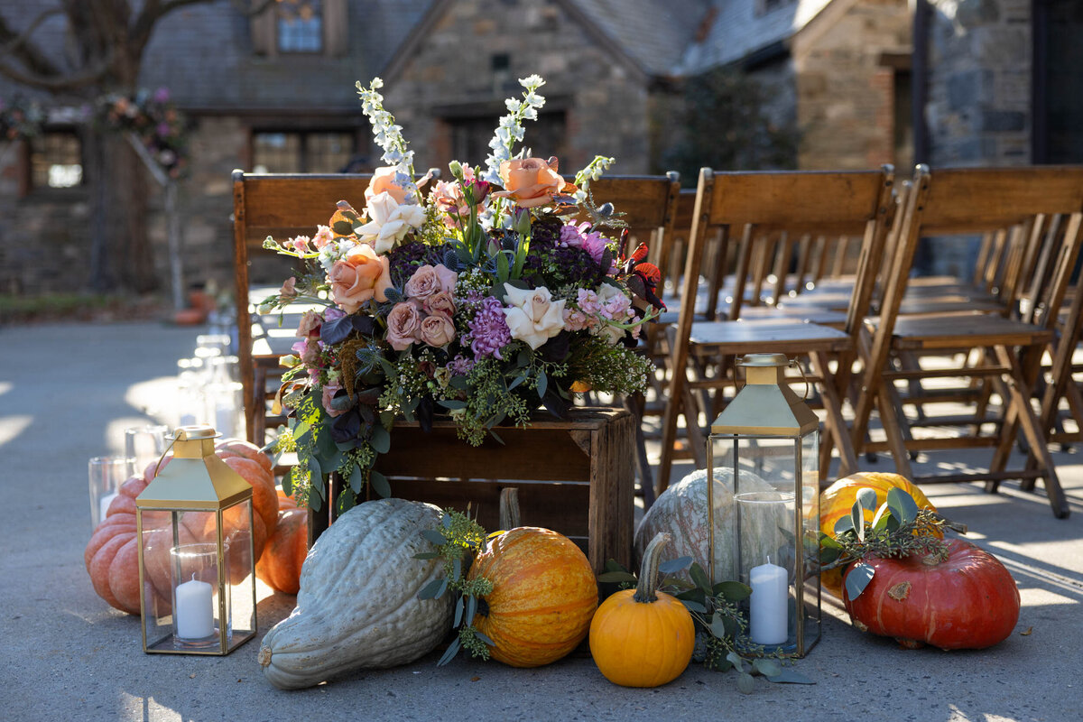 ct-brand-photography-fall-wedding-florals