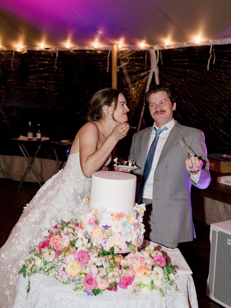 cake-cutting-floral-cake