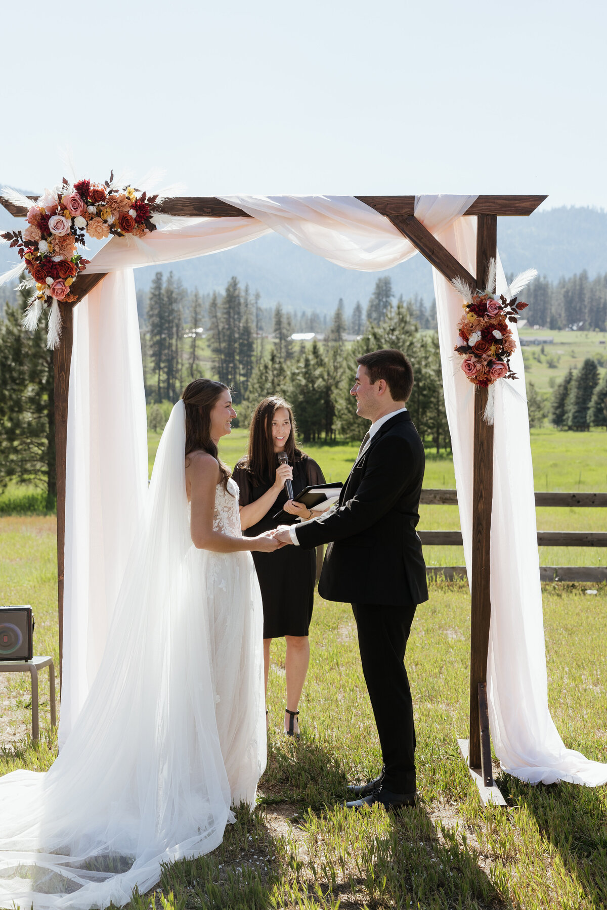 jennifer-marcilliat-idaho-wedding-photographer---101