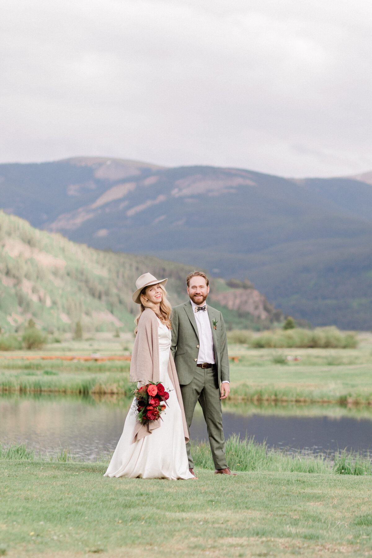S+D_Camp_Hale_Wedding_in_Vail_Pop_Parties_Events_Fine_Art_Photography_by_Diana_Coulter_Sneak_Peeks-39
