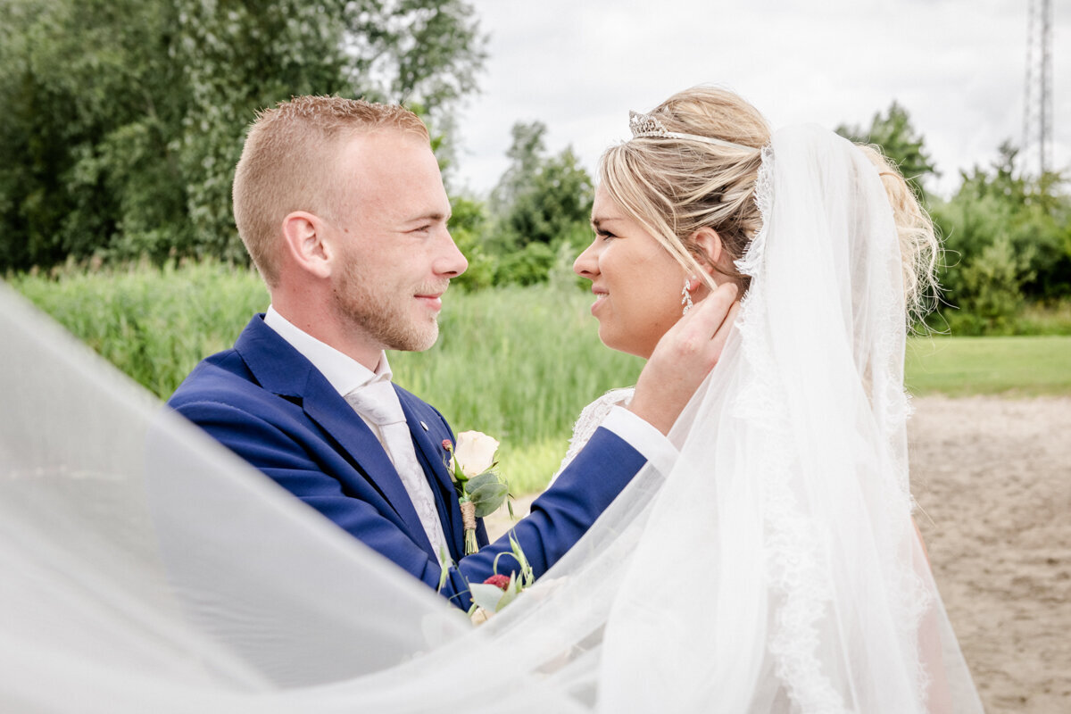 Trouwen in Friesland, trouwfotograaf, bruidsfotograaf, fotograaf Friesland (38)