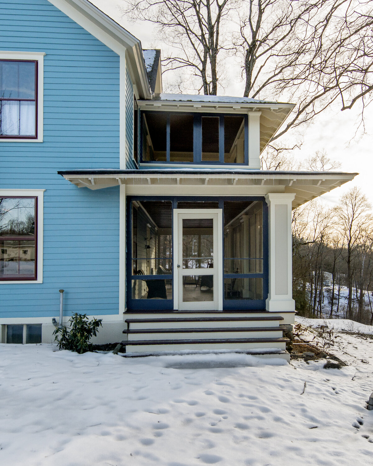 Blue side of house_