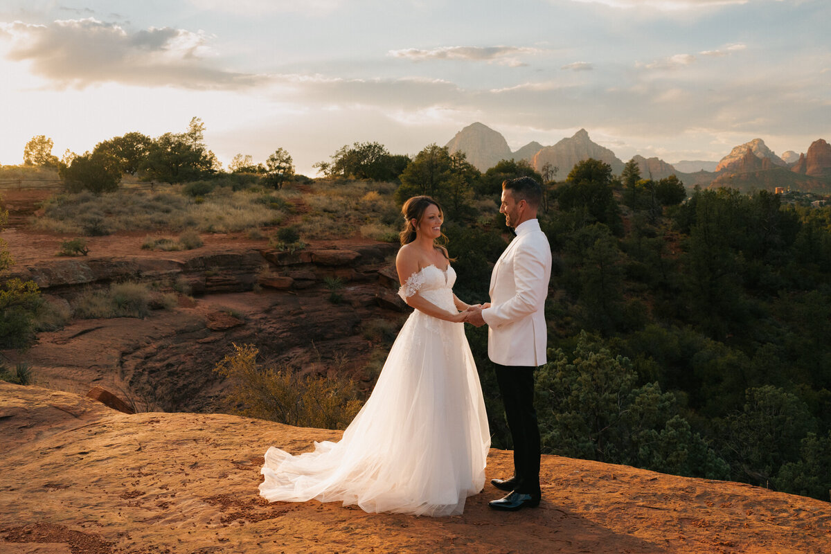 Sarah Folkers Photo Sedona Elopement Micro Wedding-28