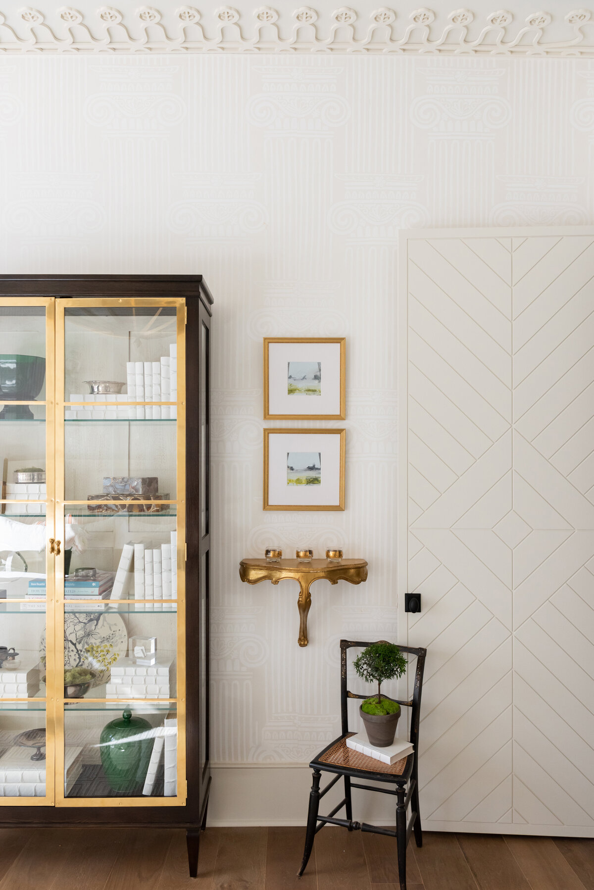 Home for the Holidays Showhouse - Bedroom - Evan Millárd Interior Design