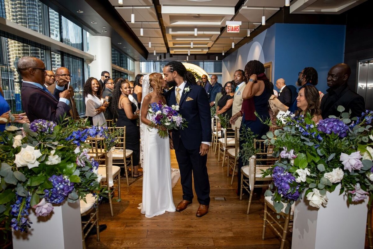 summer - intimate - wedding - theWit -chicago