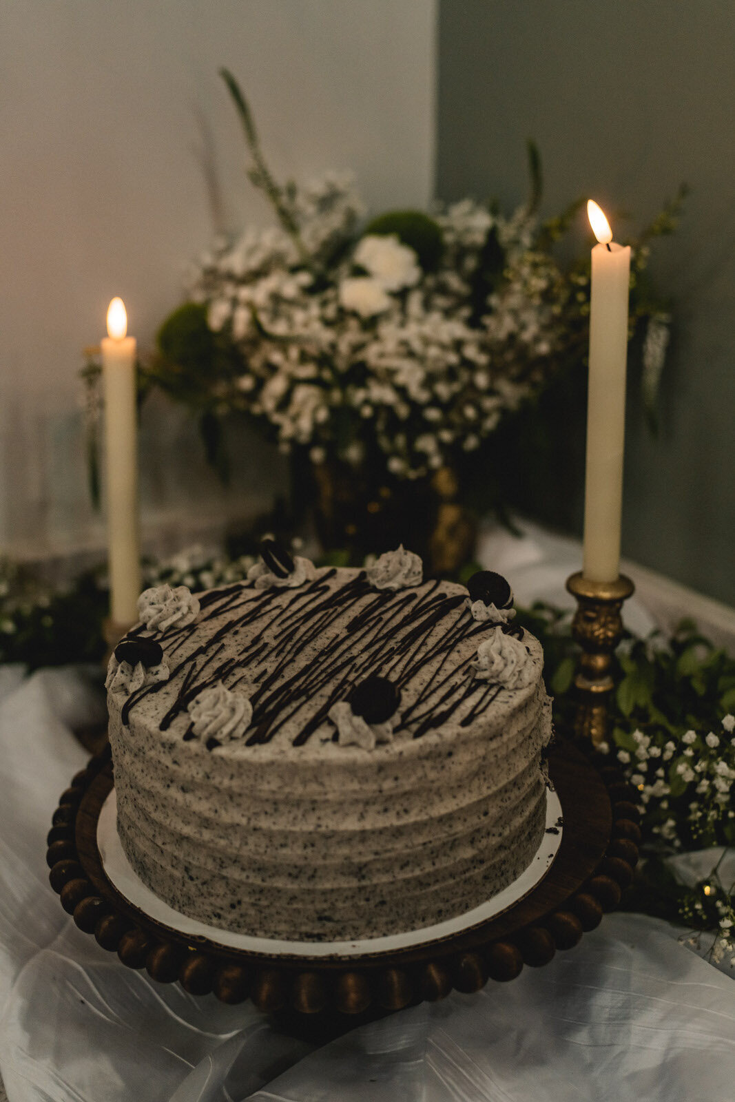 dark-wedding-cake