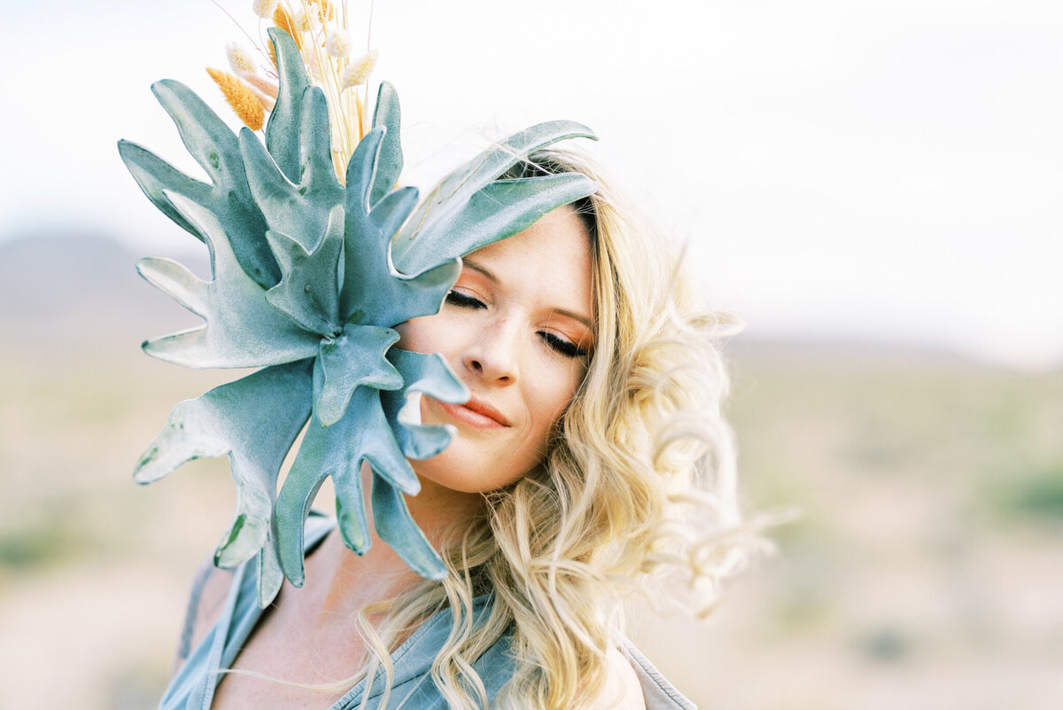 Floral Headpiece - Kristen Kay Photography - MyloFleur Florist-7643