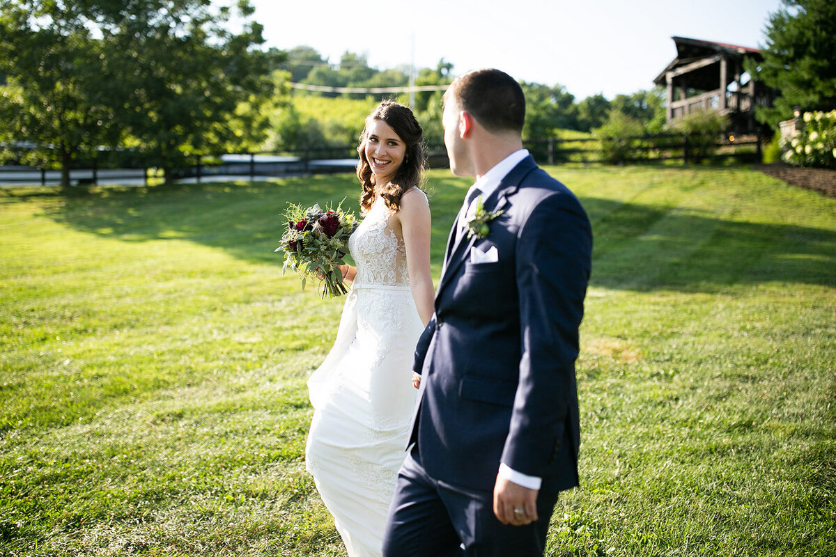 loudoun-studios-bluemont-vineyards-weddings-va00008