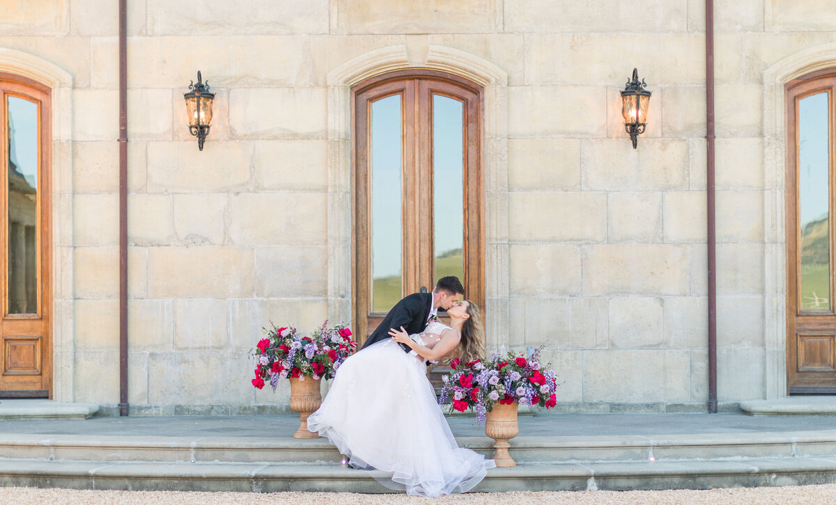 Autumn Marcelle is a Santa Cruz, CA based Wedding Florist specializing in garden-inspired design.