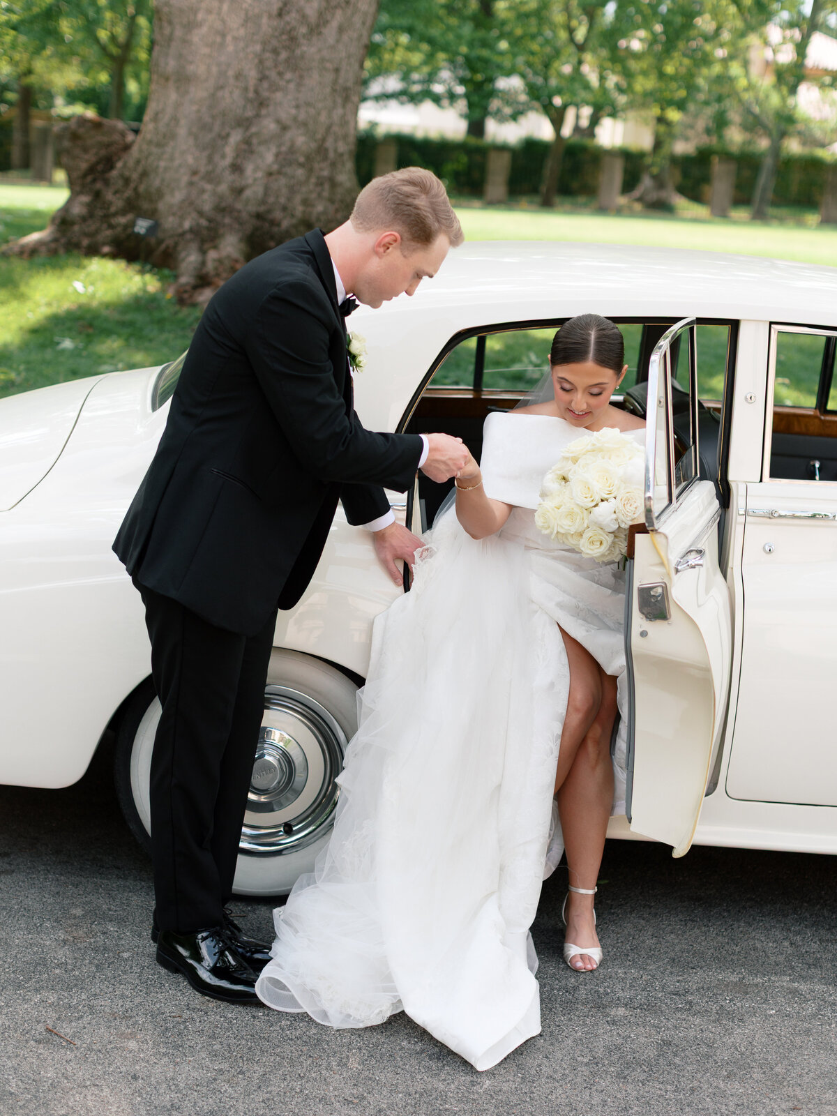 5-24-25 Kate & Riley Wedding at The Mayo Hotel Tulsa Wedding Photographer Laura Eddy Photography-430