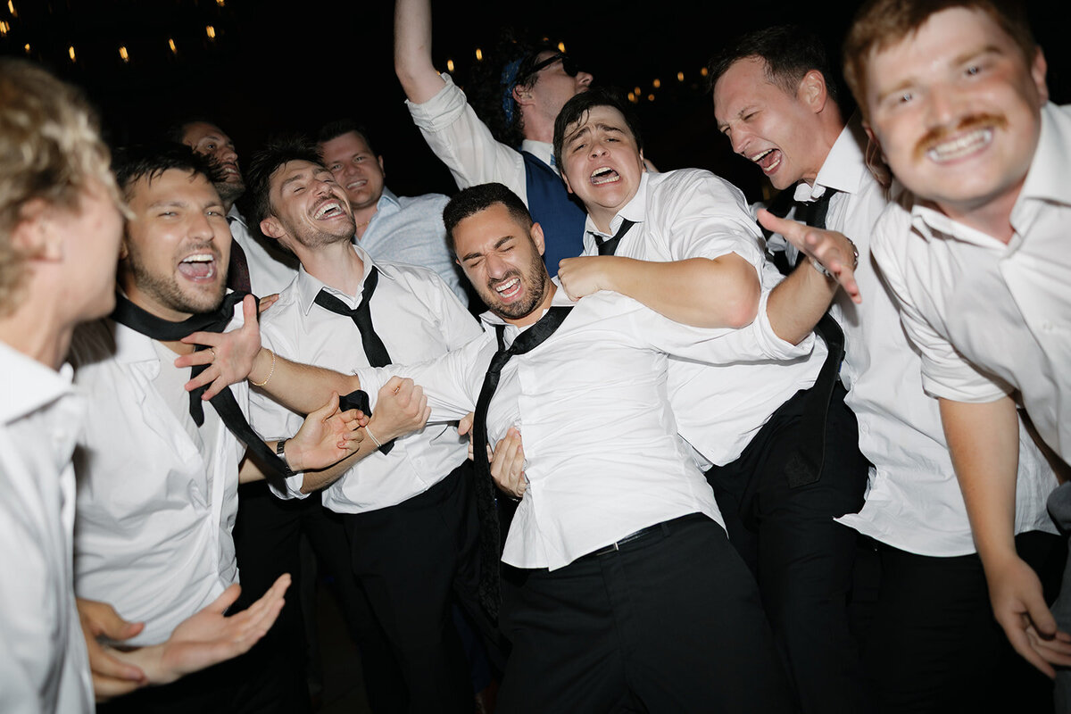 loui_photography_7_vines_winery_summer_wedding_brittney_adi-44