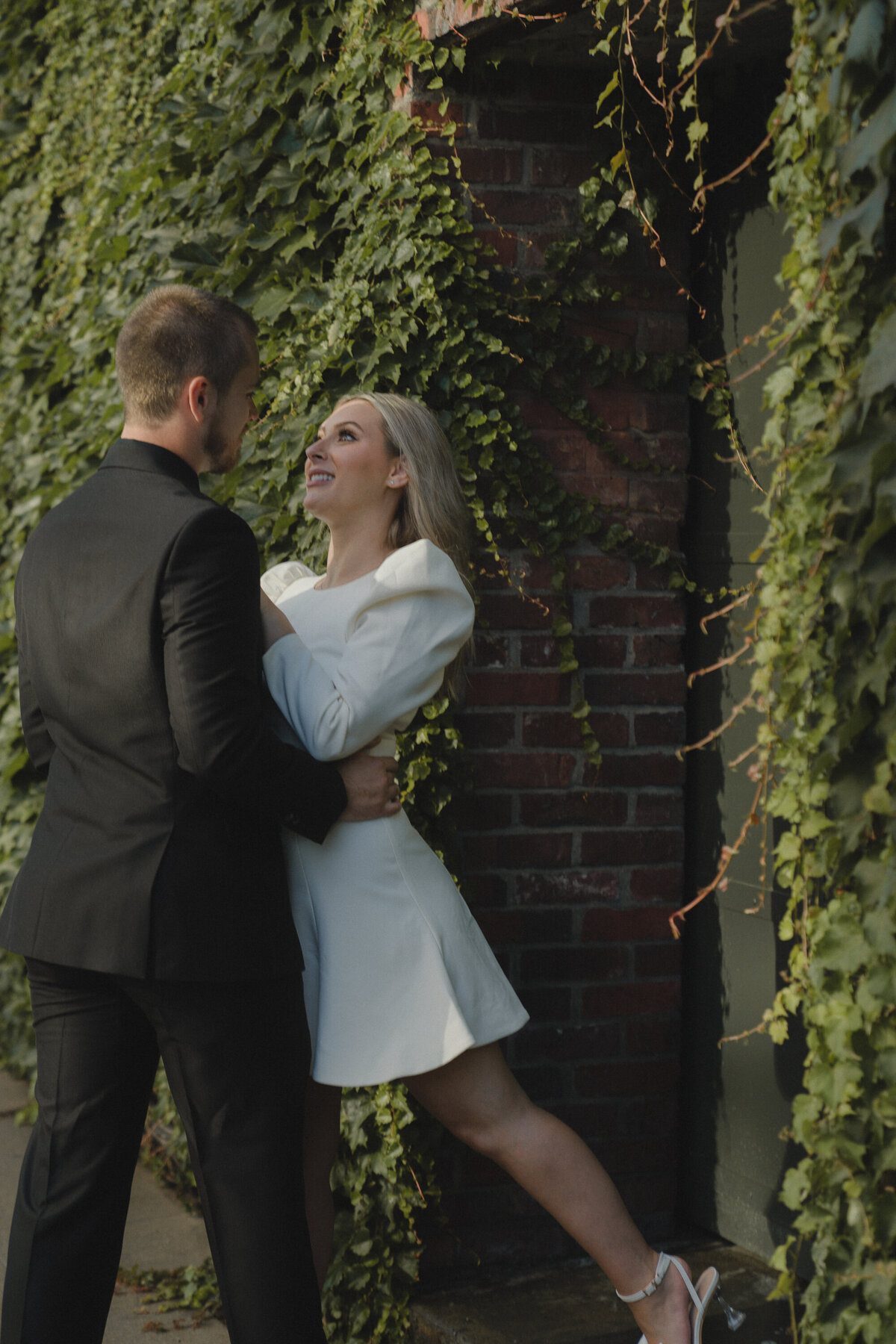 Sara-Canon-Elopement-Downtown-Seattle-WA-Amy-Law-Photography-48