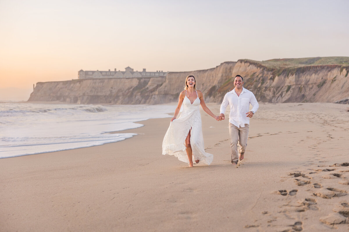 Caitlin & Steven Engagement Photos - Hailey June Photography-77