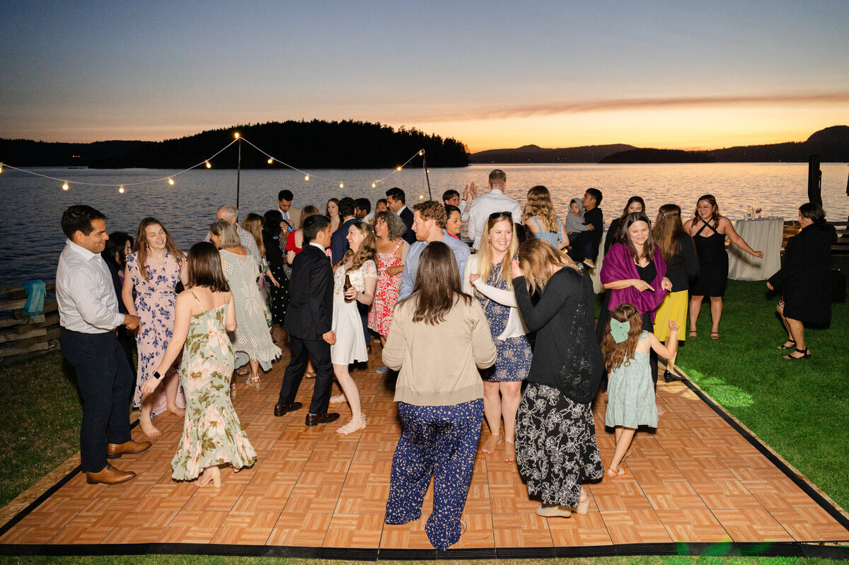 Hope-Island-Beach-Club-Wedding-LaConner_Caylie-Mash-Photography_899