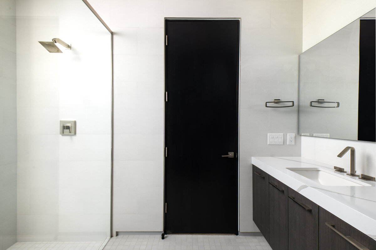 Redwing Guest Bathroom 4