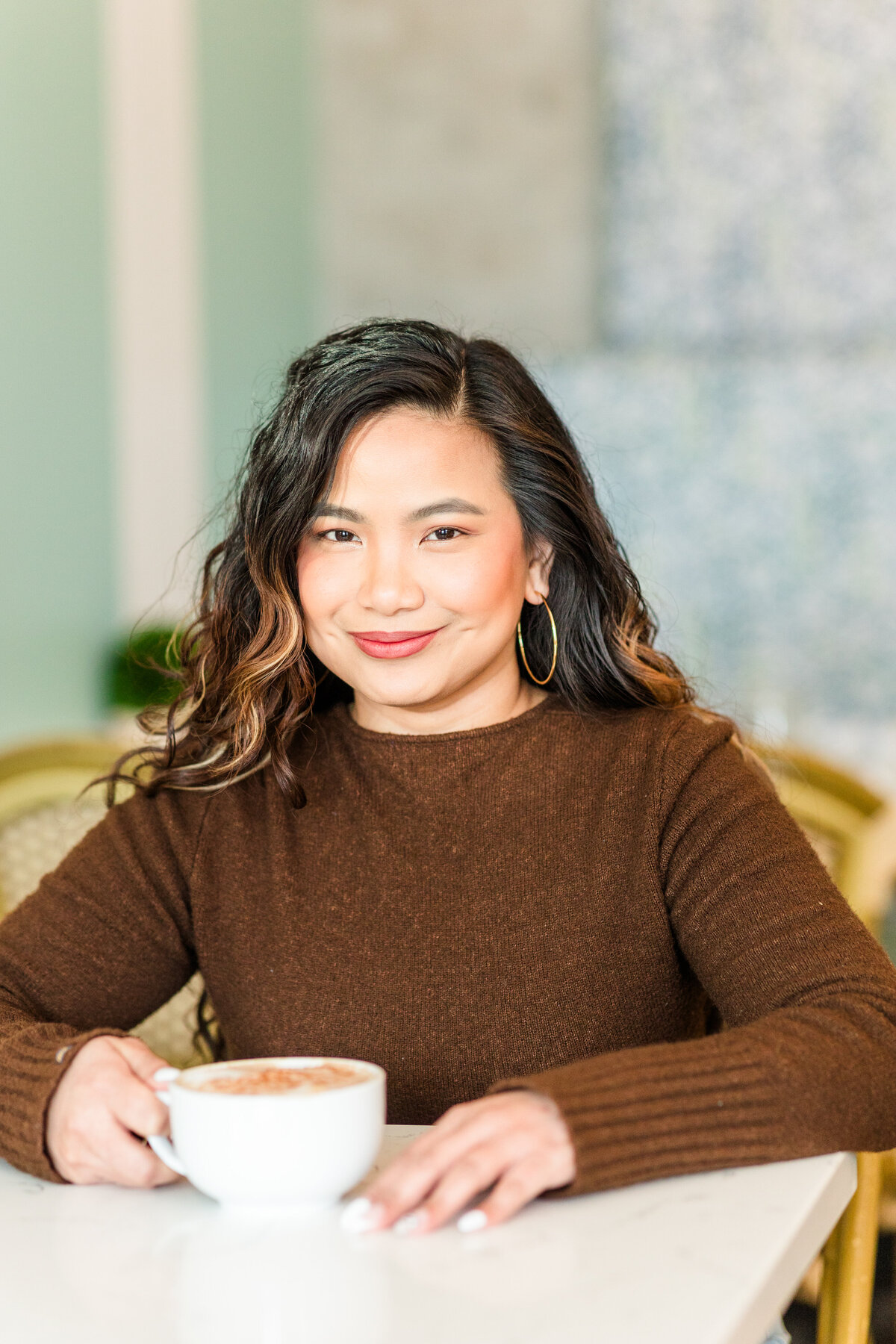 lifestyle headshot photography of a content creator and business professional in myrtle beach, sc