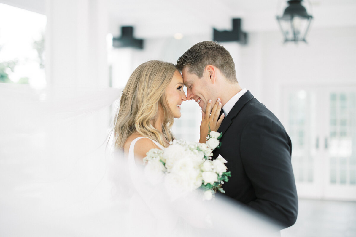 Molly Sue Photography New Jersey + East Coast Wedding Photographer Romantic Imagery Engagement Lifestyle Heirloom Wedding Albums41