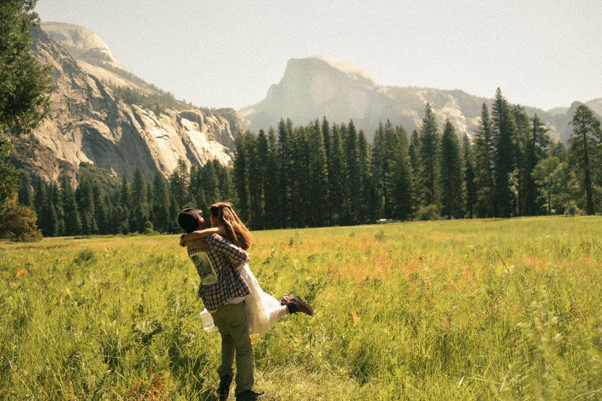 VINTAGE-COUPLE-PHOTOGRAPHY-BY-EILISH-BURT-20