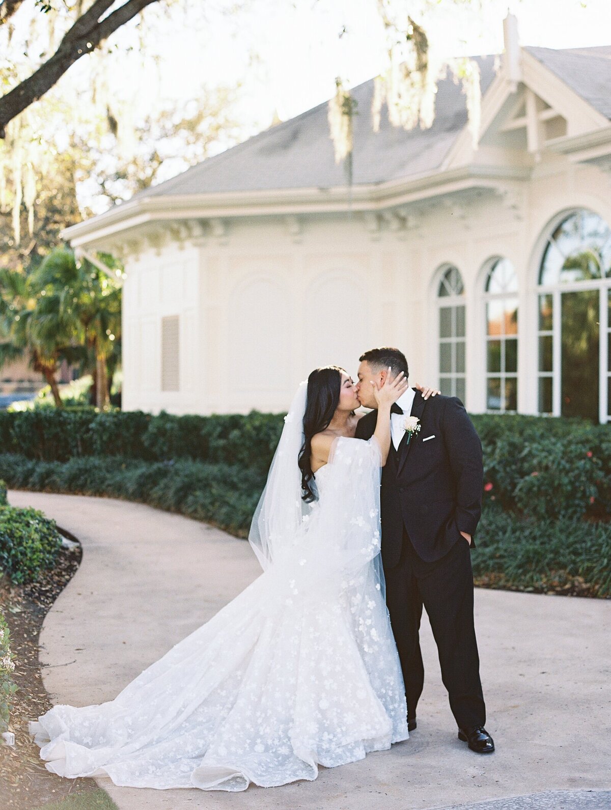 Guisuraga-FILM-Disney.Epcot.Italy.Wedding-Casie Marie Photography-70