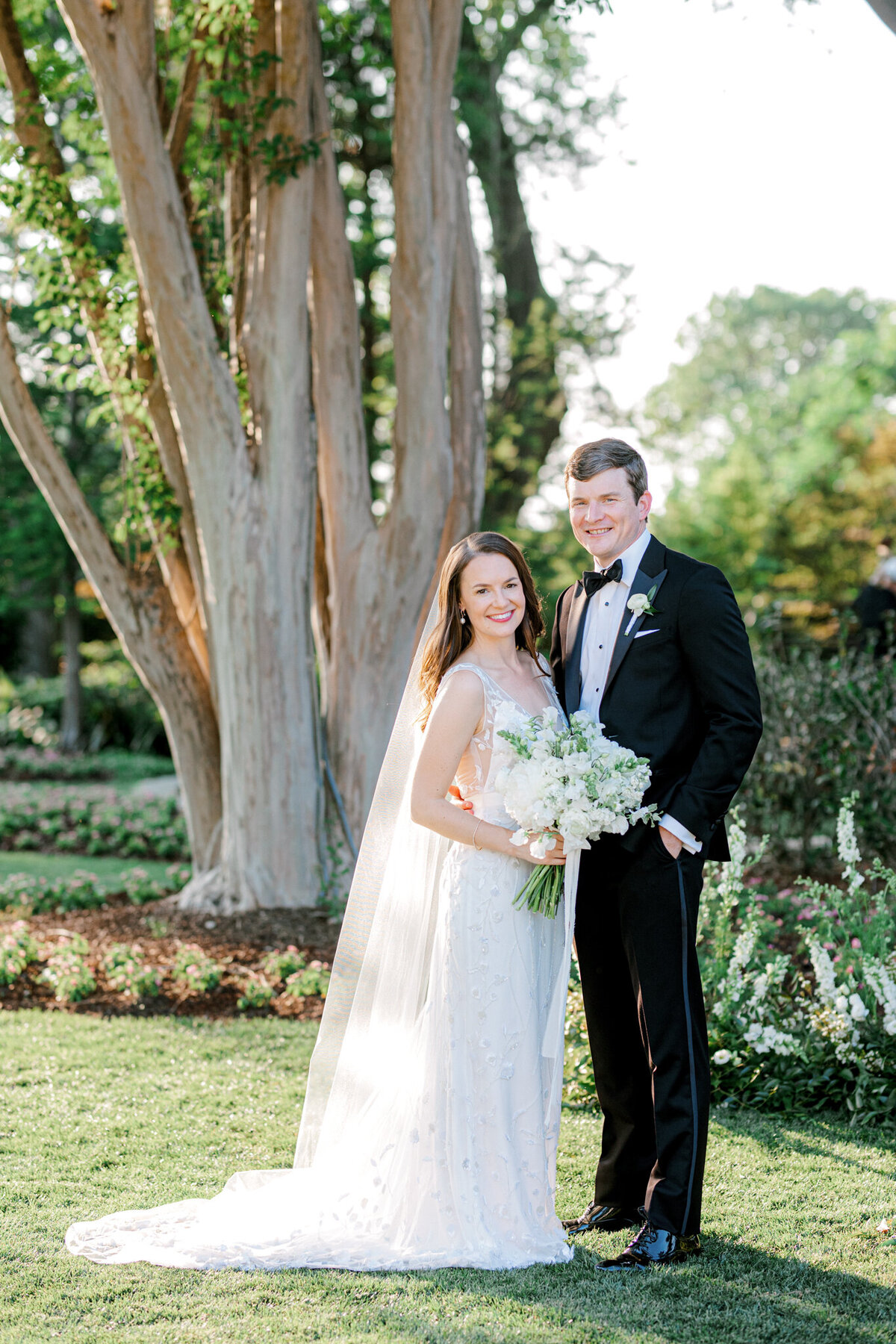 Gena & Matt's Wedding at the Dallas Arboretum | Dallas Wedding Photographer | Sami Kathryn Photography-164